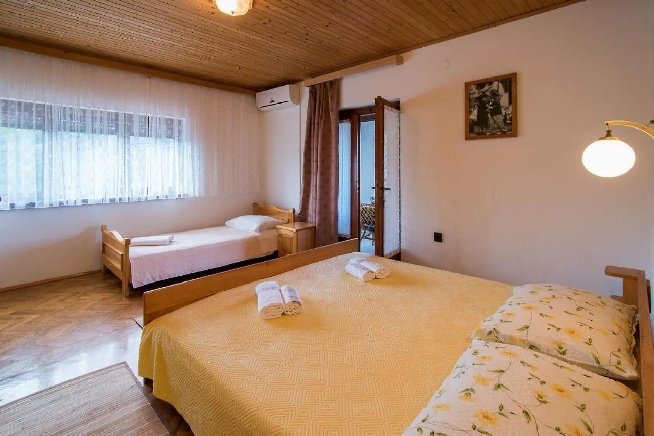 Apartment Marica Vrbnik Croatia