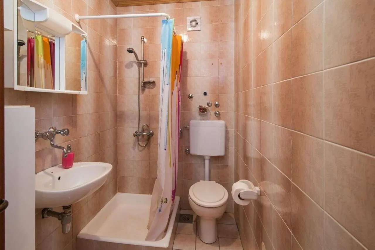 Apartment Marica 0*, Vrbnik (Primorje-Gorski Kotar) Croatia